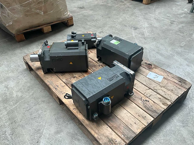 Siemens elektromotor (4x) - afbeelding 1 van  9