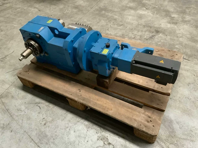 Siemens elektromotor aandrijving - afbeelding 4 van  5