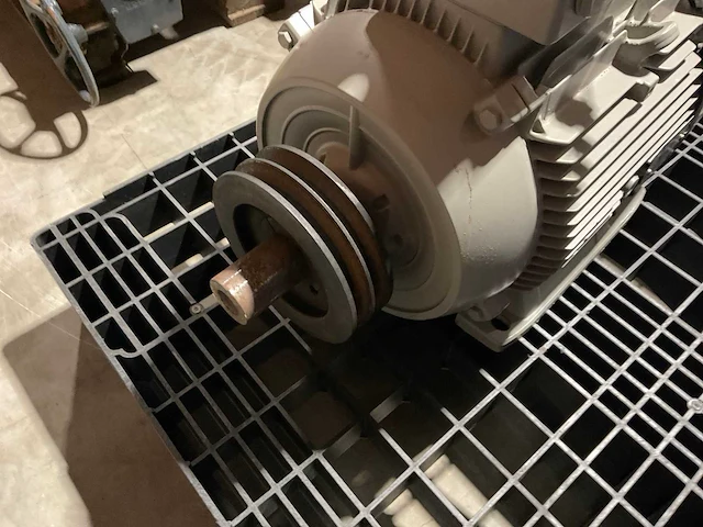 Siemens elektromotor - afbeelding 3 van  6