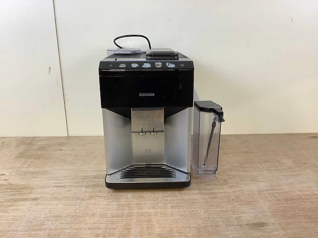 Siemens eq 500 koffiezetapparaat - afbeelding 2 van  4