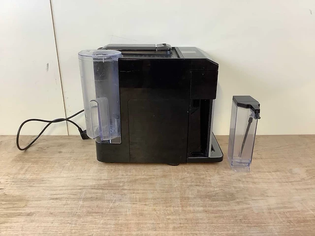 Siemens eq 500 koffiezetapparaat - afbeelding 3 van  4