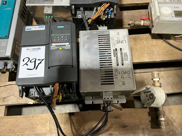 Siemens frequentieregelaar (2x) - afbeelding 5 van  12
