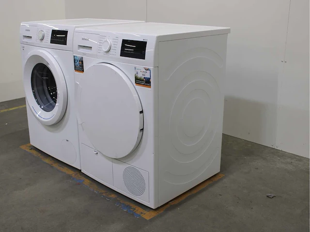 Siemens iq300 isensoric aquastop iqdrive wasmachine & siemens iq300 isensoric wasdroger - afbeelding 6 van  6