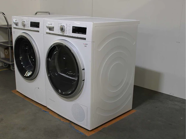 Siemens iq700 isensoric aquastop wasmachine & siemens iq700 isensoric selfcleaning condenser droger - afbeelding 7 van  8