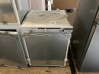 Siemens kg givv8a inbouw vriezer - afbeelding 3 van  3