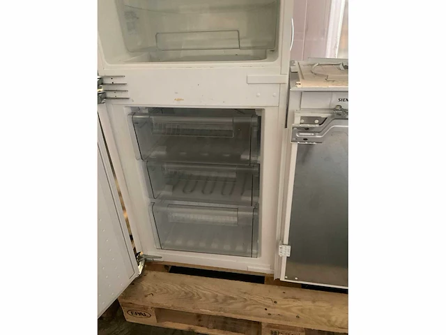 Siemens kg kivv34a inbouw koelvriescombinatie - afbeelding 4 van  6