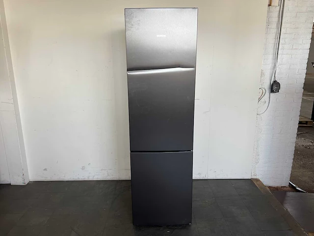 Siemens kg39e8xba - koel-vriescombinatie - breedte 60 cm - hoogte 201 cm - inhoud 343 l - afbeelding 2 van  6