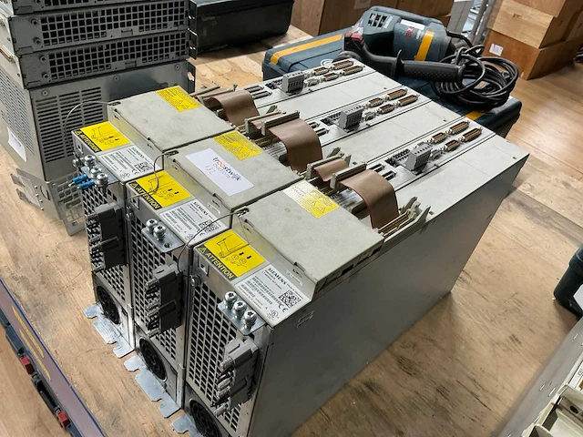 Siemens lt module 6sn1123-1ab00-0ca3 simodrive (3x) - afbeelding 1 van  8