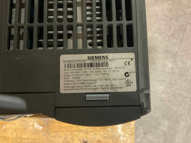 Siemens micro master 440 frequentieregelaar - afbeelding 2 van  3