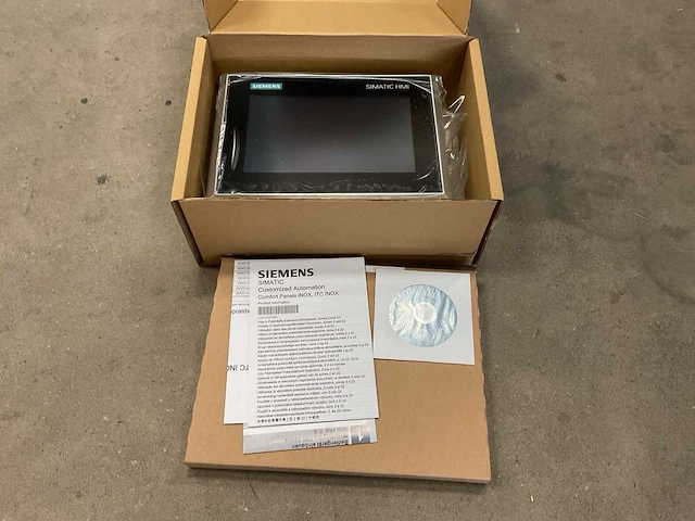 Siemens simatic hmi comfort panel tp700 comfort inox pct (6av2144-8gc20-0aa0) 7” bedieningspaneel - afbeelding 2 van  3