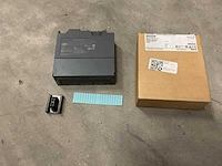Siemens simatic s7-300 di 8/do 8*dc 24v digitale input/output - afbeelding 1 van  3