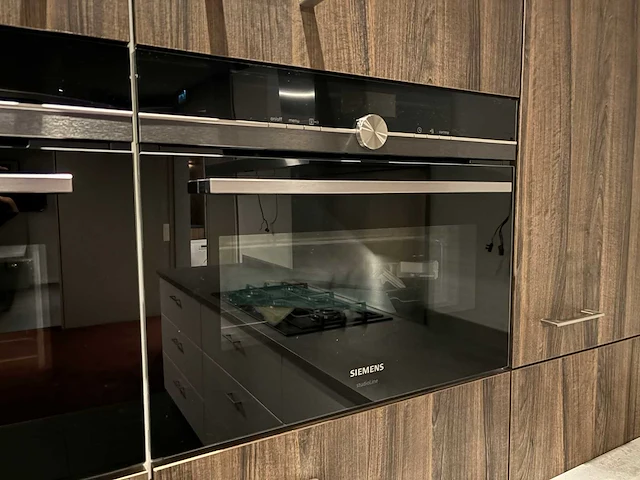 Siemens studioline - cs856gpb0 - combi oven (c) - afbeelding 1 van  3