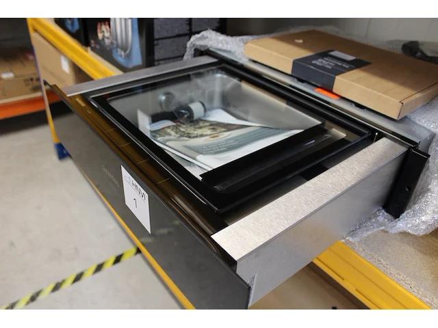 Siemens vacumeerlade type bv830enb1b. hoogte 140 mm. diepte 542 mm. breedte 595 mm. - afbeelding 3 van  3