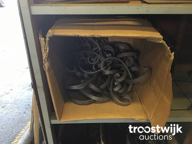 Sier smeedwerk ornamenten - afbeelding 10 van  15