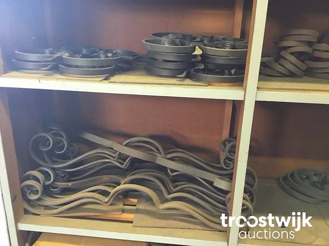 Sier smeedwerk ornamenten - afbeelding 5 van  15
