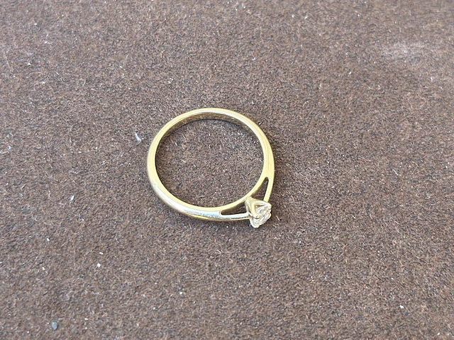 Sieraad, ring, trouwring 14kt met diamant, goud - afbeelding 3 van  5