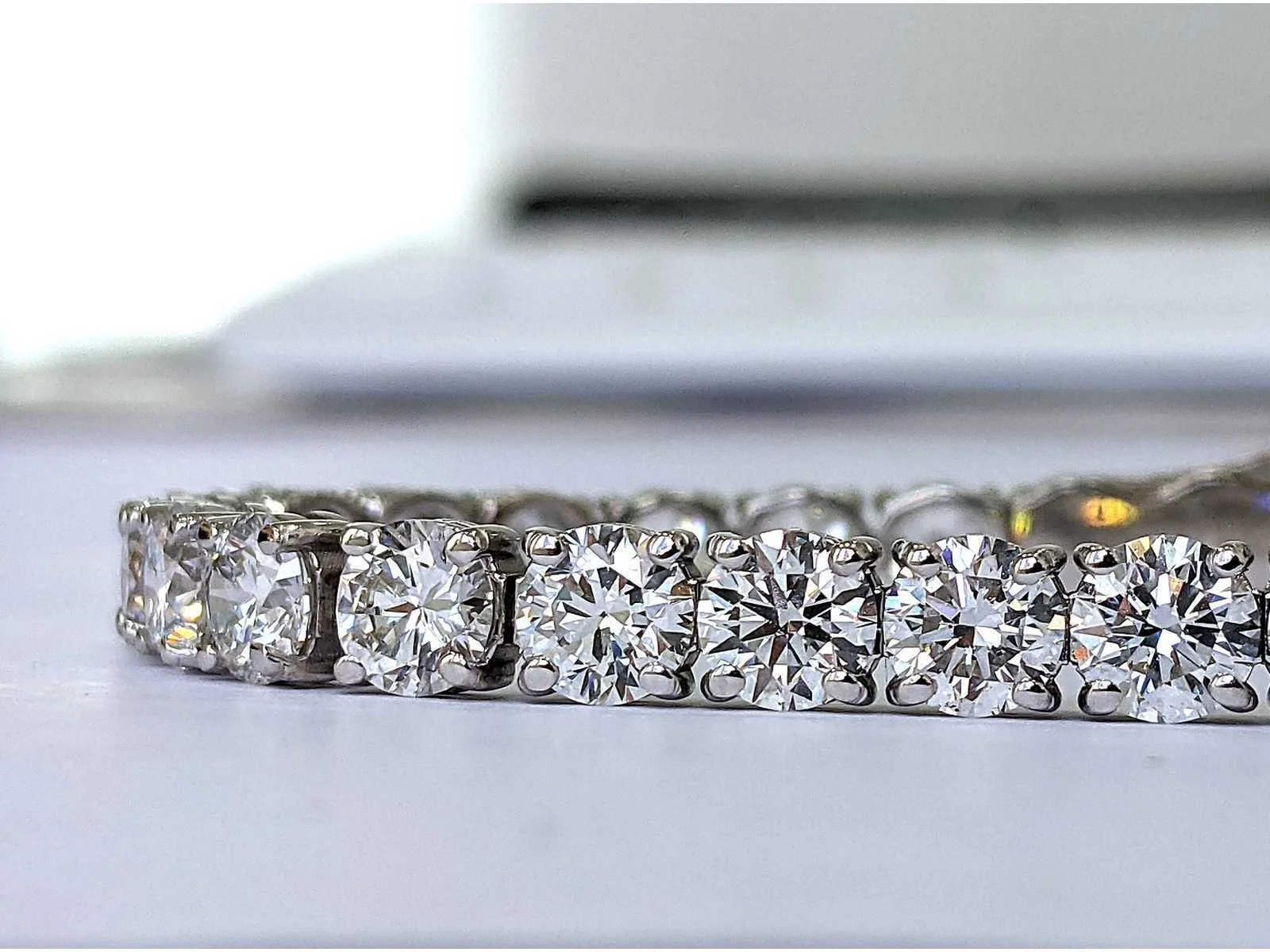 Sieraden , diamanten en luxe tassen