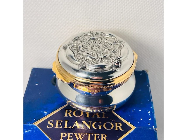 Sieraden doos - royal selangor - tudor rose - afbeelding 1 van  7