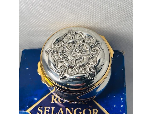 Sieraden doos - royal selangor - tudor rose - afbeelding 6 van  7