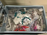 Sieraden en andere versiersels armbanden - afbeelding 4 van  5
