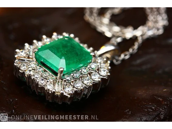 Sieraden, horloges en designer tassen