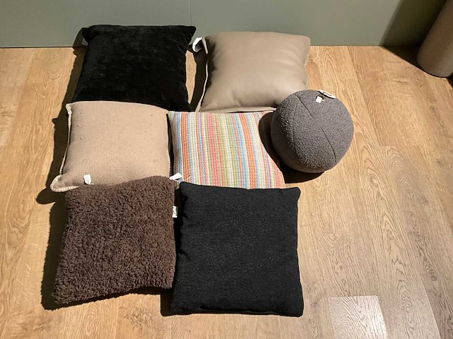 Sierkussen (7x) - afbeelding 1 van  9