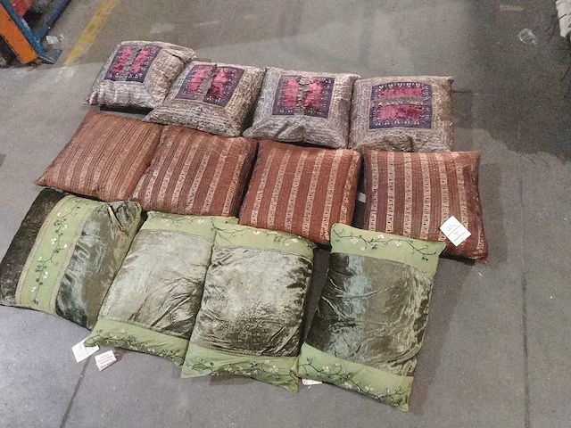 Sierkussens handgemaakt uit india. (12x) - afbeelding 5 van  6