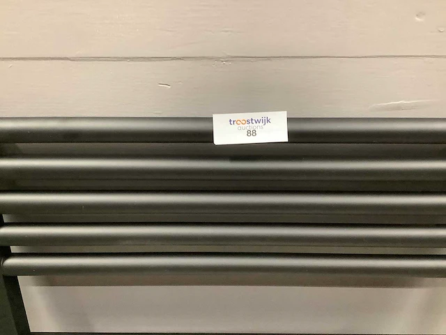 Sierradiator 118,5 x 60 cm met middenaansluiting - afbeelding 3 van  3