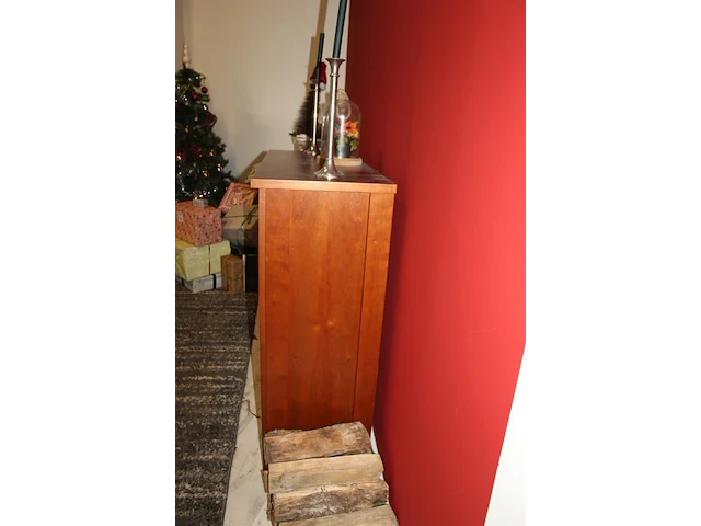 Sierschouw met twee kandelaars en stolp. afmeting 105 x 41 x 108 cm - afbeelding 6 van  6