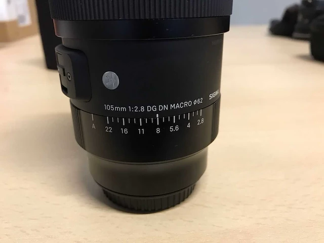 Sigma 105 mm 1:2.8 dg objectief - afbeelding 2 van  7