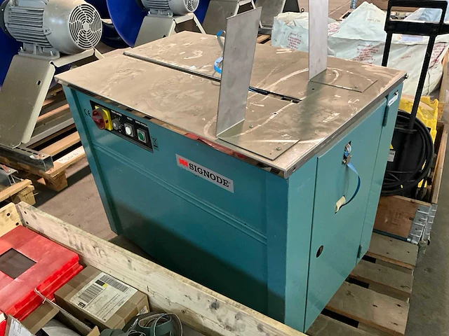Signode mst-ce omsnoeringsmachine - afbeelding 1 van  6