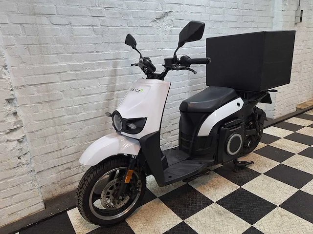 Silence s02ls 25 km elektrische bezorgscooter - afbeelding 2 van  7