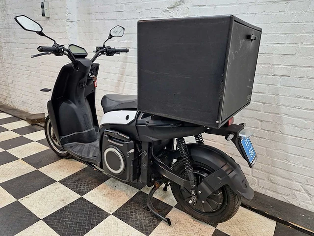 Silence s02ls 25 km elektrische bezorgscooter - afbeelding 3 van  7