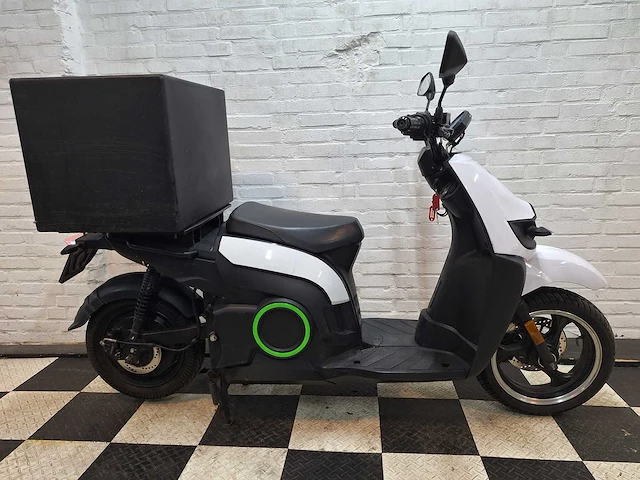 Silence s02ls 25 km elektrische bezorgscooter - afbeelding 6 van  7
