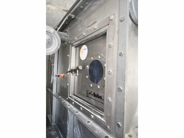 Siloba spc rvs weeg- en doseertrechter en 2 rvs silo’s - afbeelding 2 van  15