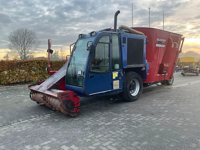 Siloking zelfrijdende voermengwagen - afbeelding 1 van  17