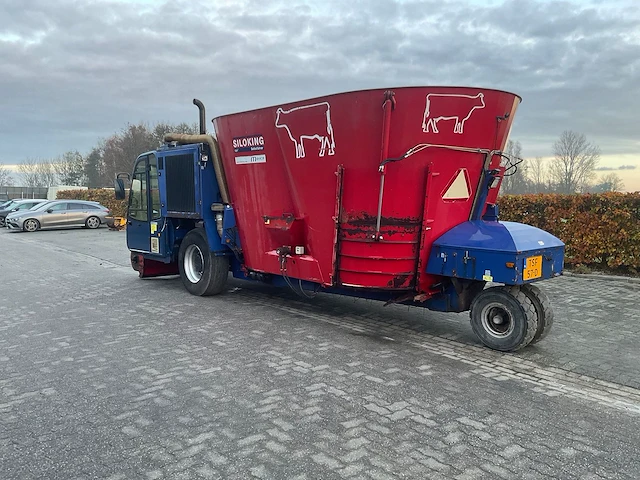 Siloking zelfrijdende voermengwagen - afbeelding 13 van  17