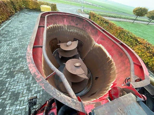 Siloking zelfrijdende voermengwagen - afbeelding 14 van  17