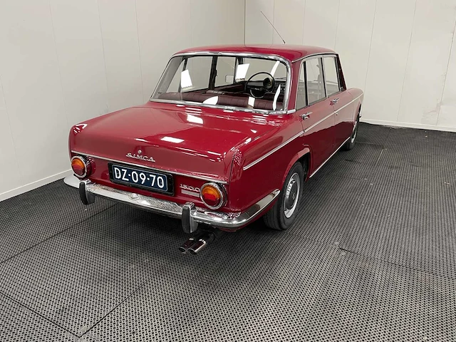 Simca 1500 oldtimer - 1965 - afbeelding 23 van  25