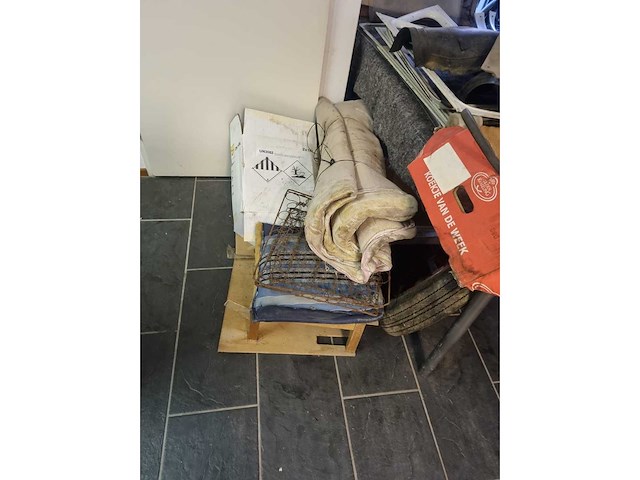 Simca 8 saloon, bouwjaar 1947, uniek - afbeelding 7 van  17