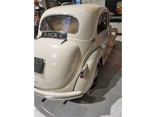 Simca 8 saloon, bouwjaar 1947, uniek - afbeelding 10 van  17