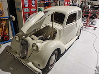 Simca 8 saloon, bouwjaar 1947, uniek - afbeelding 13 van  17