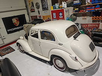 Simca 8 saloon, bouwjaar 1947, uniek - afbeelding 14 van  17