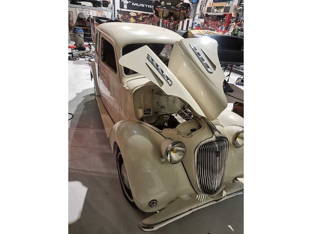 Simca 8 saloon, bouwjaar 1947, uniek - afbeelding 16 van  17