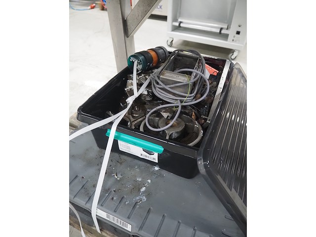 Simo - afbeelding 3 van  17