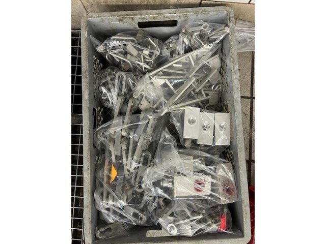 Simon-johnson - afbeelding 15 van  24