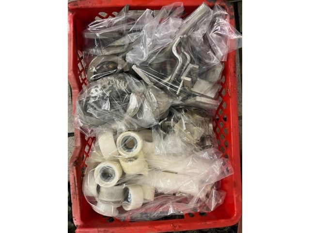 Simon-johnson - afbeelding 16 van  24