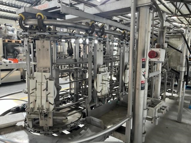 Simon-johnson - afbeelding 20 van  24