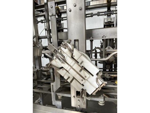 Simon-johnson - afbeelding 22 van  24