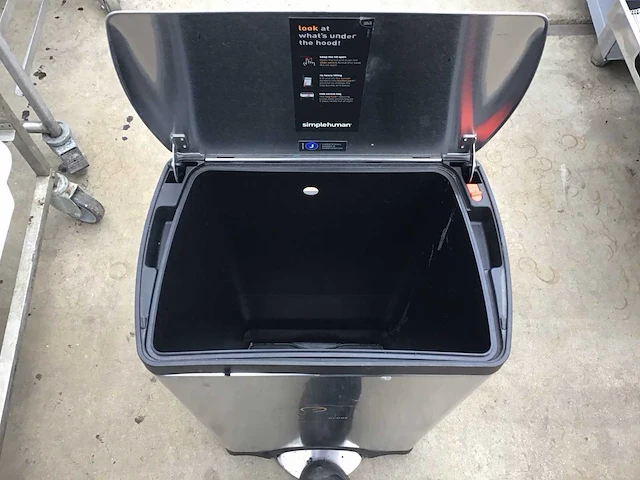 Simplehuman pendaal afvalbak - afbeelding 2 van  4